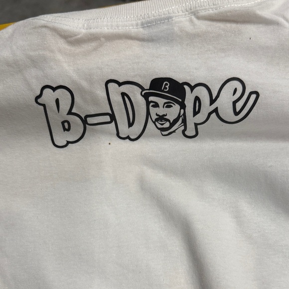 Gildan White T-Shirt with Red and Black Graphic - Picture 3 of 3